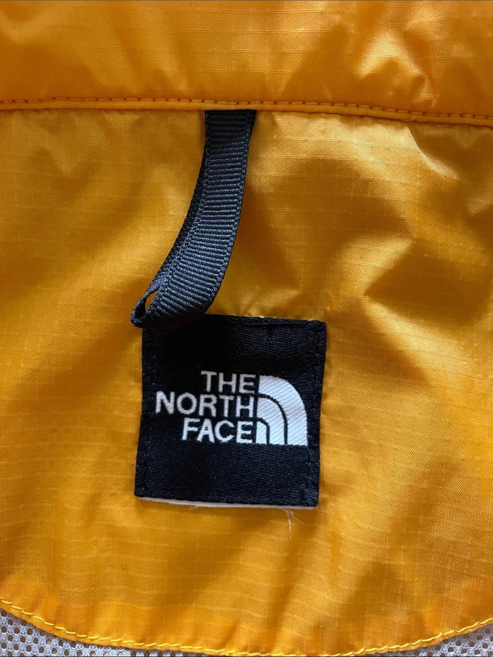 VINTAGE THE NORTH FACE ACTIVENT YELLOW PULLOVER ANORAK JACKET WINDBREAKER